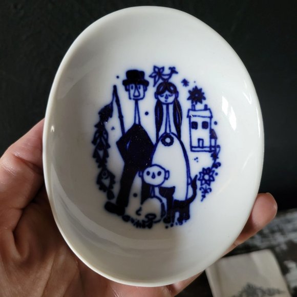 Porsgrund Norway Porcelain Cobalt Blue Old Story Snack Dishes, Trinket Dishes - Picture 3 of 7